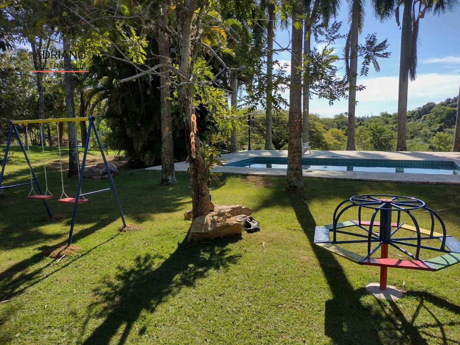 Chácara à venda com 3 quartos, 20025m² - Foto 1